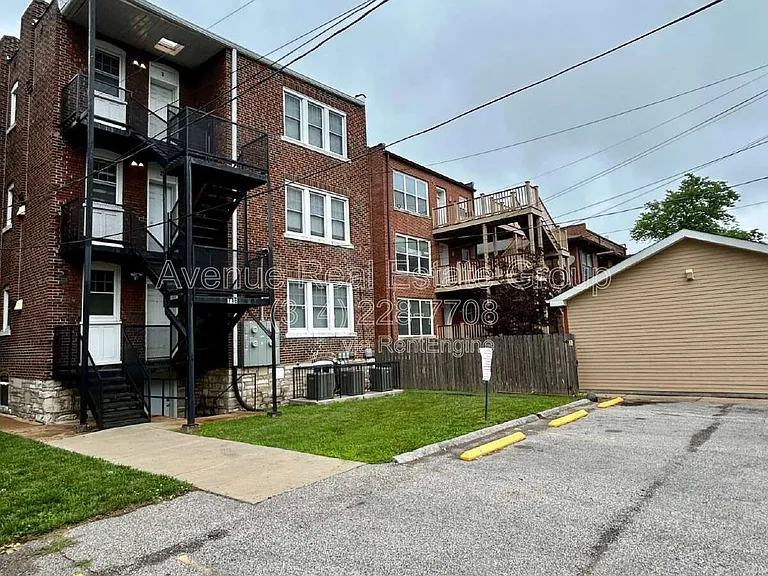 716 Westgate Ave #3 — Photo 2