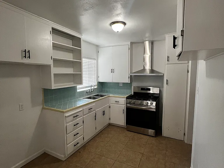 4343 E Wilshire Dr — Photo 5