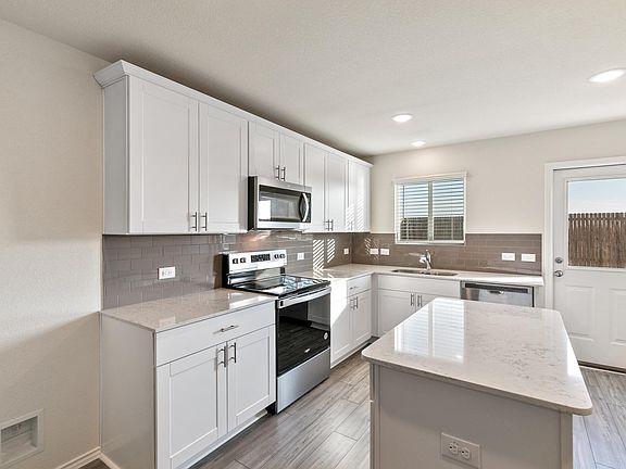 3rd image of 4509 Greenham Dr