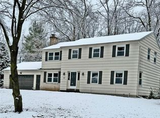 57 Kirklees Rd, Pittsford, NY 14534