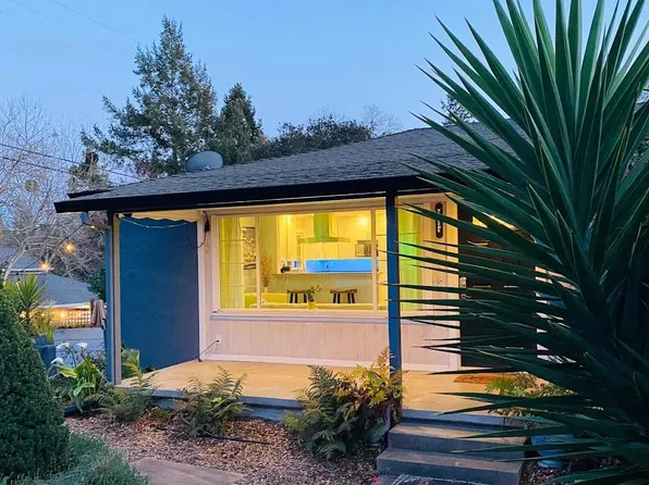 7717 Bodega Ave, Sebastopol, CA 95472