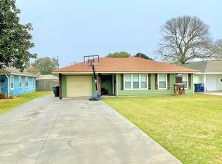 5420 Garfield Ave, Groves, TX 77619