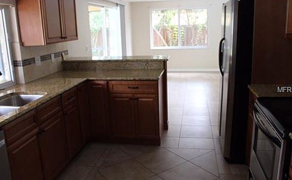 4th image of 1263 Royal Oak Dr