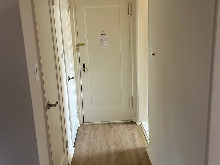 130 Arlo Rd #1B — Photo 4