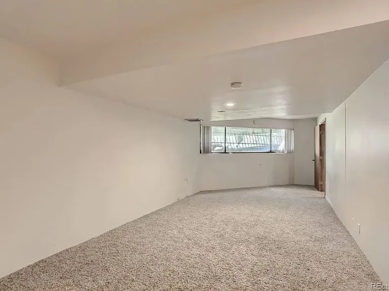 7 E Belleview Dr — Photo 14