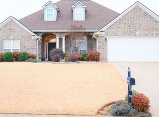 111 Fawn Ridge Dr, Jackson, TN 38305