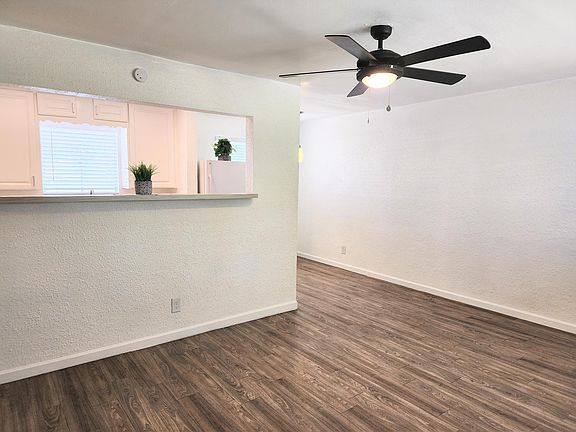 5th image of 530 E Mariposa St #49