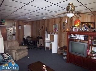 3 W 8th St, Marcus Hook, PA 19061