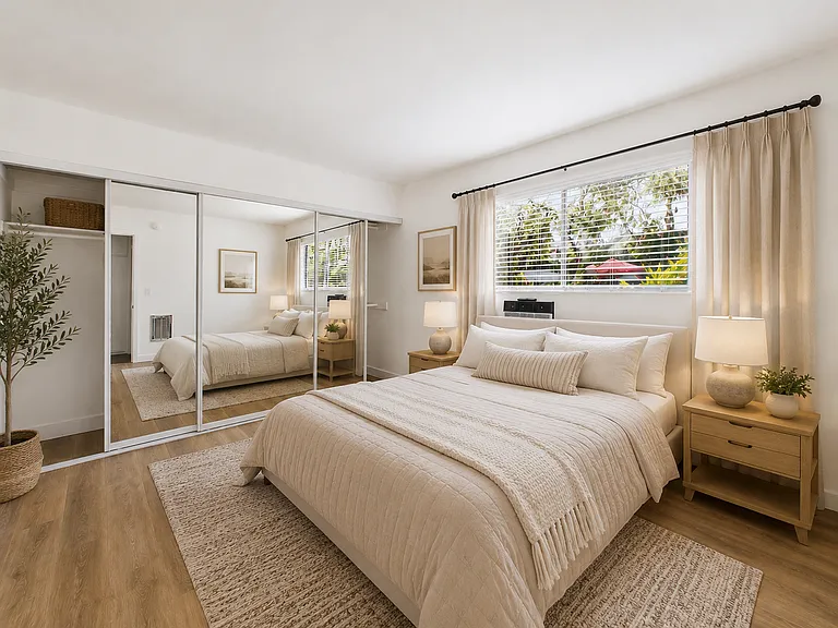 Villa La Paloma Apartments | 7722 Reseda Blvd — Photo 20