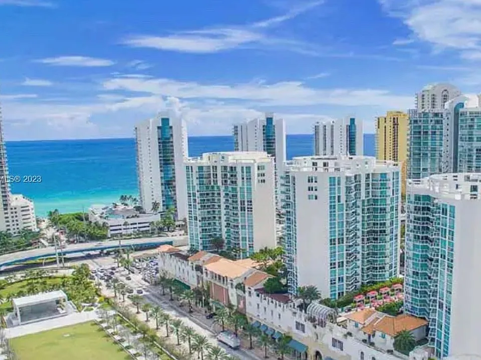 200 Sunny Isles Blvd #21602