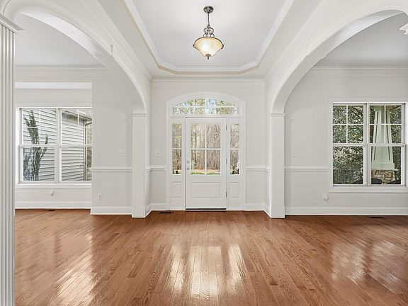 5th image of 8228 Clarks Branch Dr