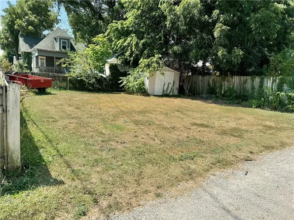 710 N 16th St, Parsons, KS 67357