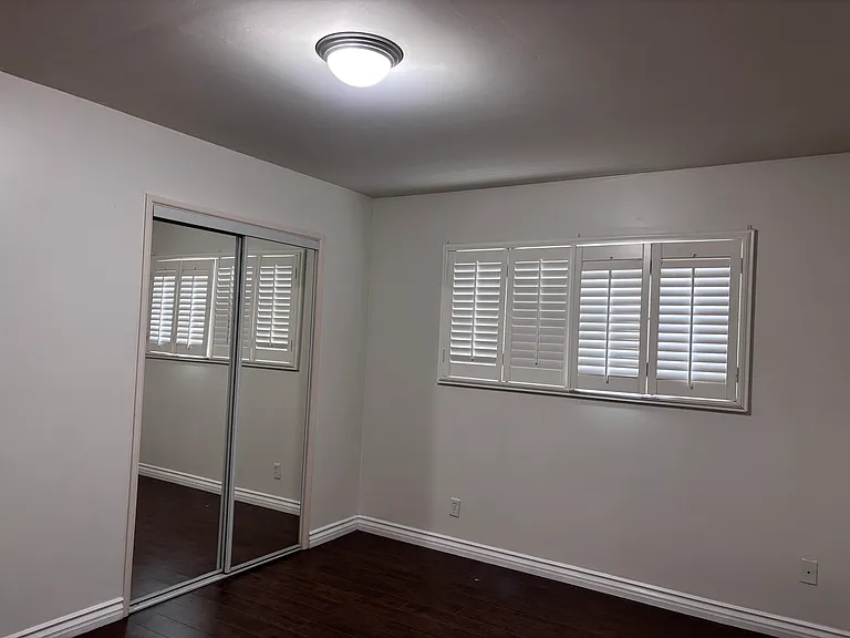 15429 Bloomfield Ave — Photo 8