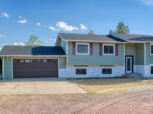 7300 Rimrock Dr, Gillette, WY 82718