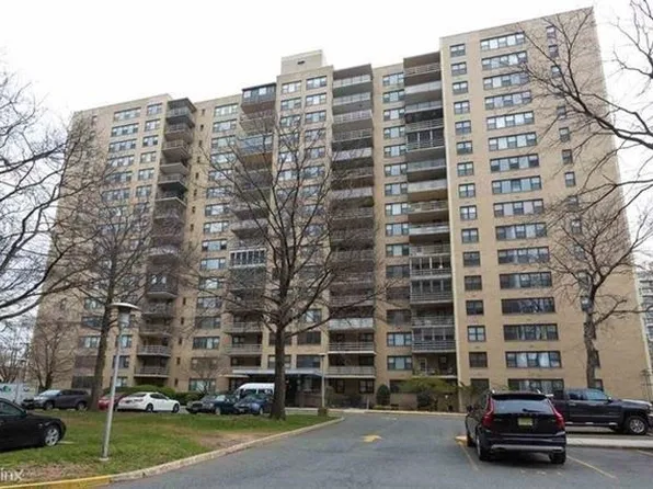 201 Saint Pauls Avenue image 1 of 12