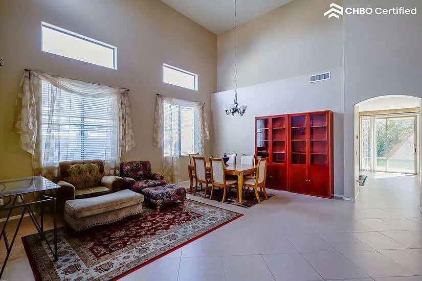 Furnished Rental In Peoria with Office — Photo 3