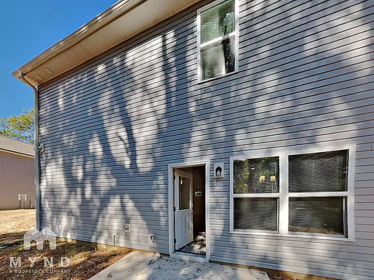 8019 Pleasant Grove Rd — Photo 26