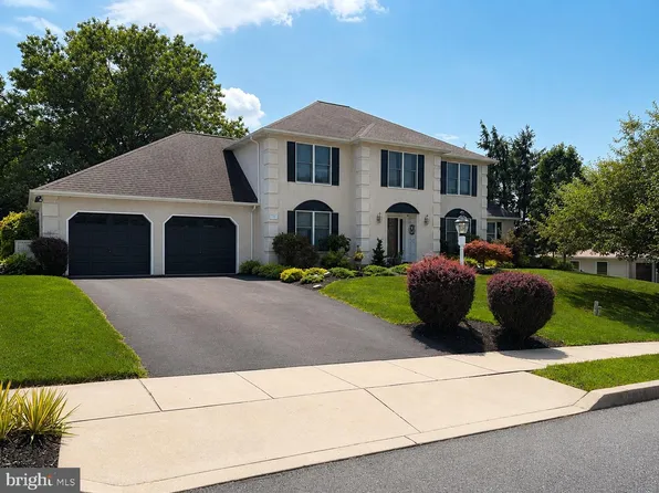 1645 Potter Dr, Pottstown, PA 19464