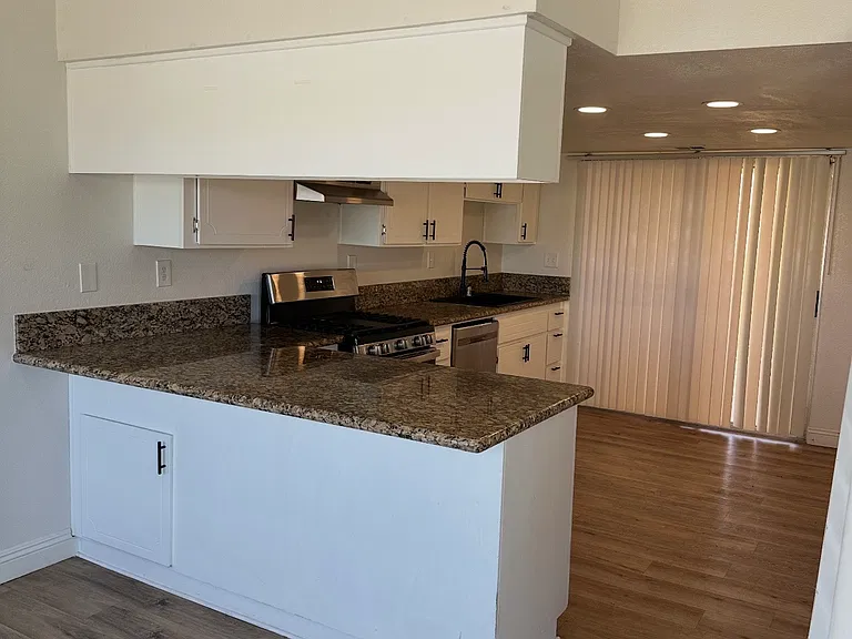 15978 Muni Rd #5 — Photo 4