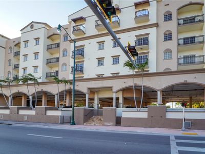 5271 SW 8th St APT 311, Miami, FL, 33134