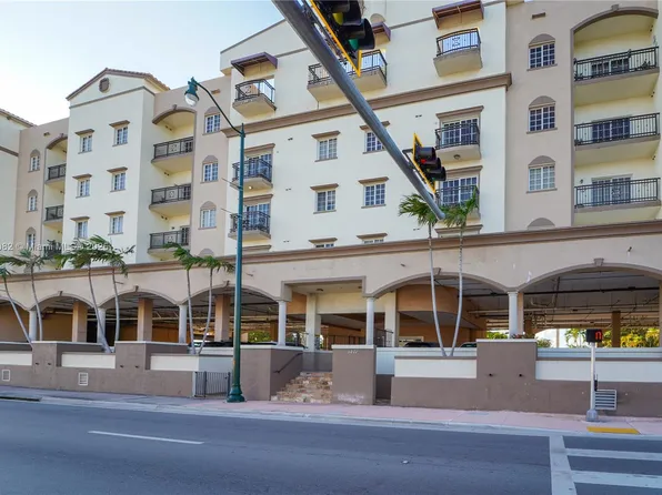 5271 SW 8th St APT 311, Miami, FL 33134