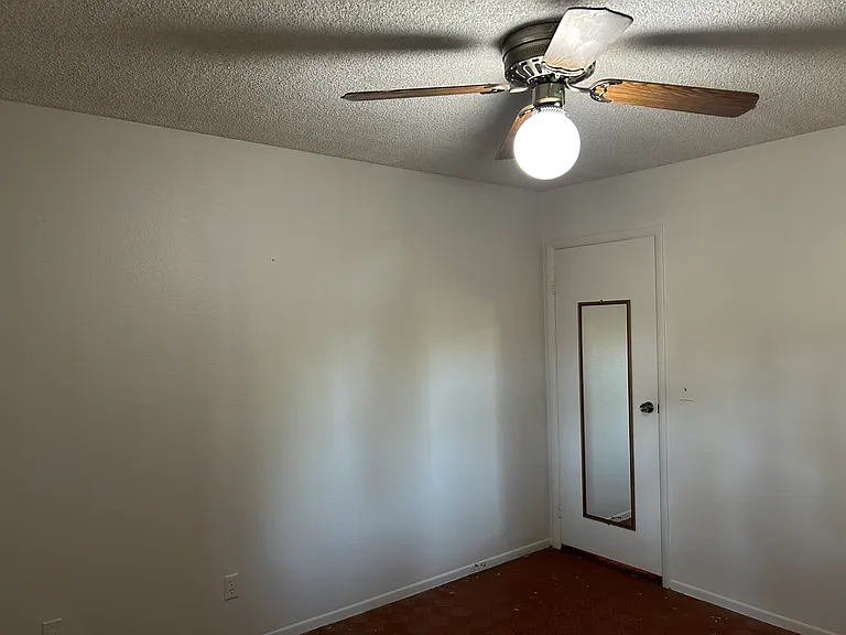 Hidden Valley Dr — Photo 20