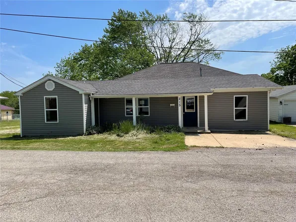 215 Lois St, Saint James, MO 65559