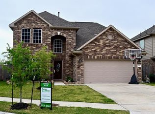 107 Dellwood Ct, La Marque, TX 77568