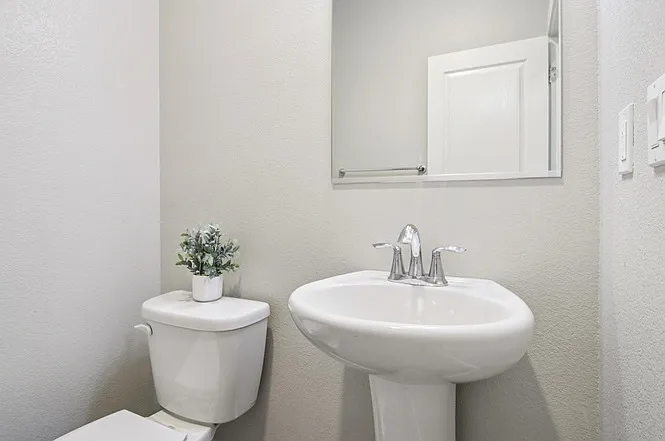 5679 Melodia Cir — Photo 15