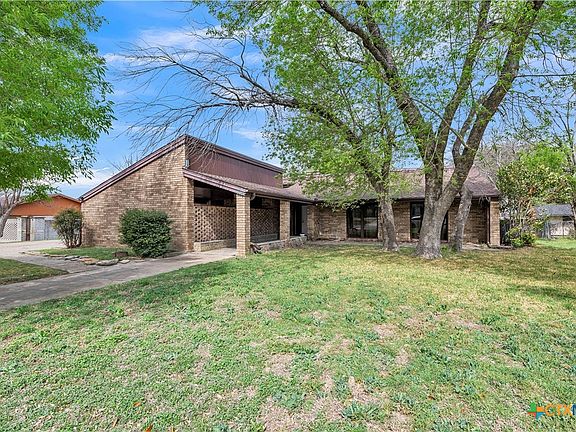 5th image of 602 White Oak Ln