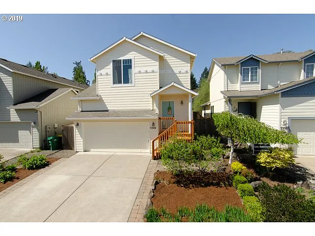 3344 Oakcrest Dr photo 1