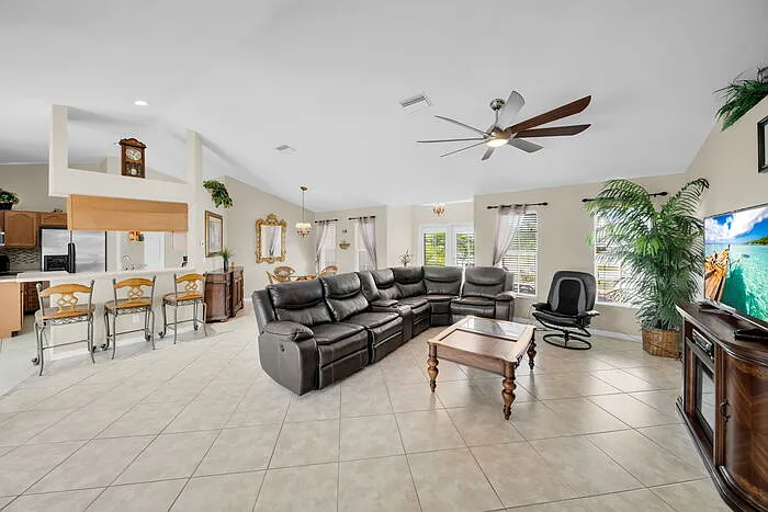3505 Surfside Blvd — Photo 11