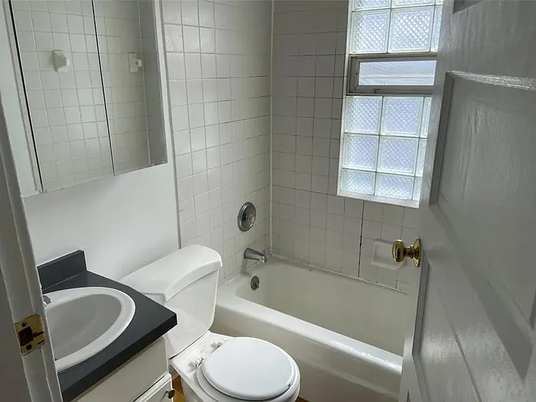 full bath
