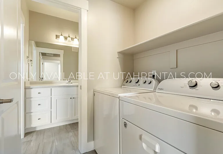 1128 S 820 E #1202 — Photo 17