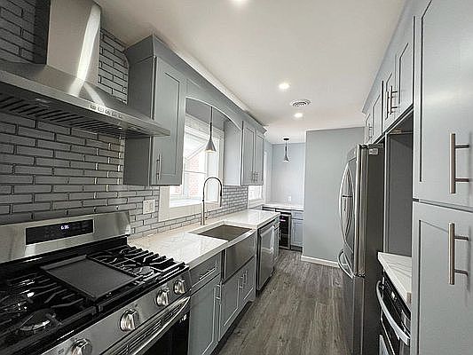 1st image of 1 Harvey Ave Floor 2
