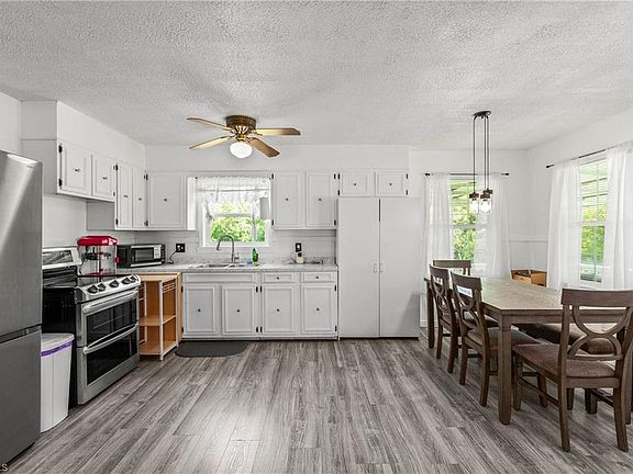 5th image of 286 Smith Ln