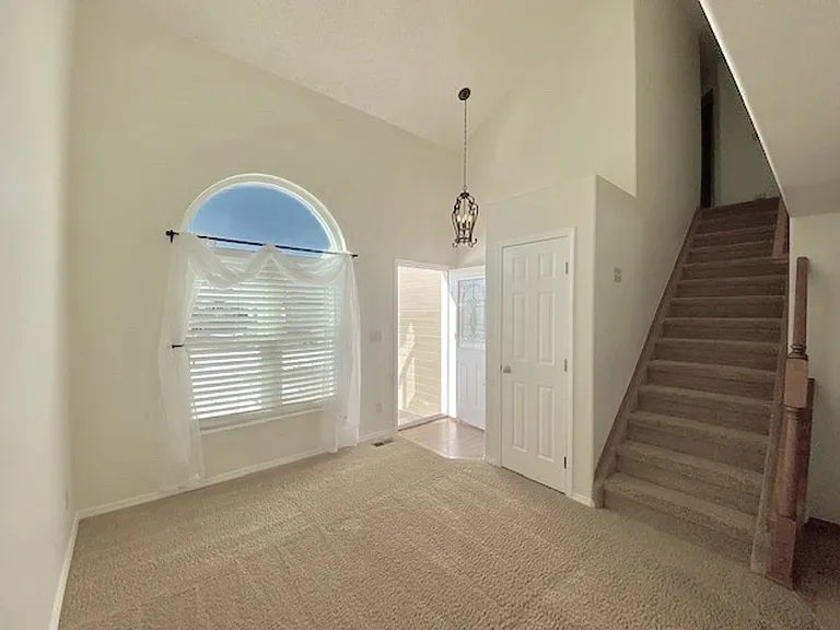 8065 Vectra Dr — Photo 18