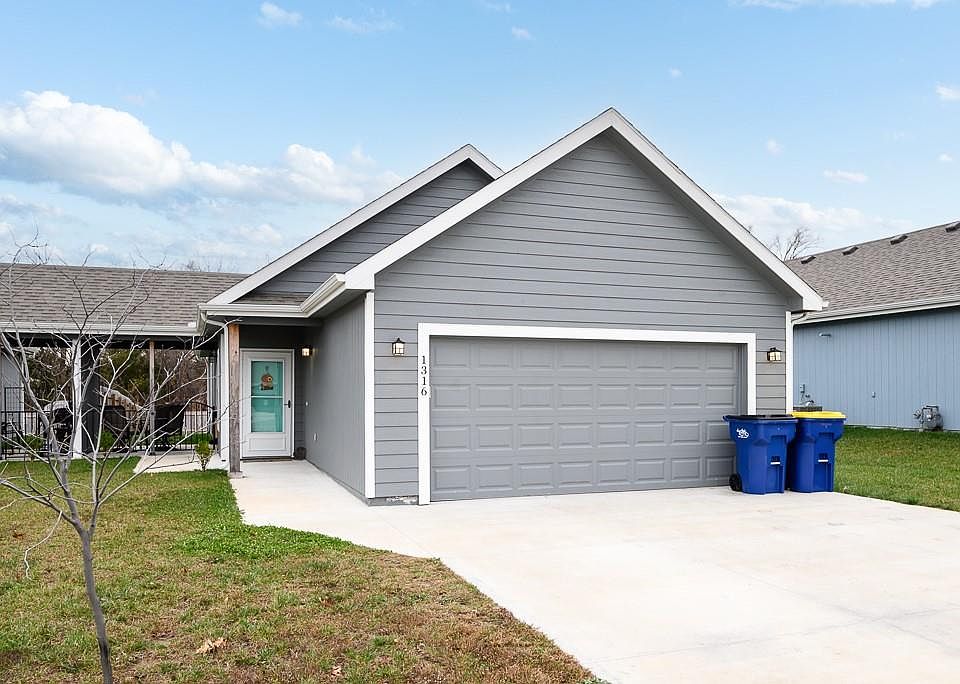 1st image of 1316 E Joles Dr