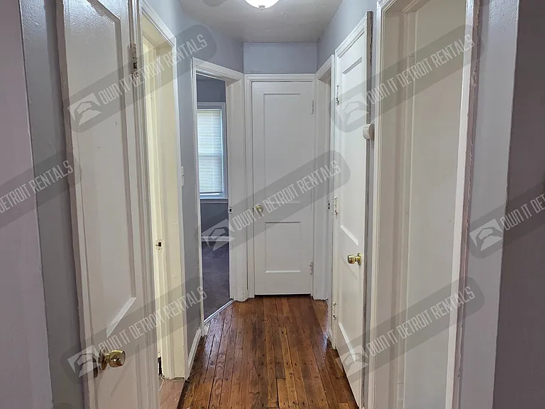 9245 Archdale St — Photo 11