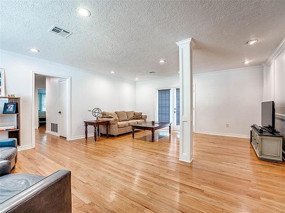 5th image of 1128 Caddell Ln