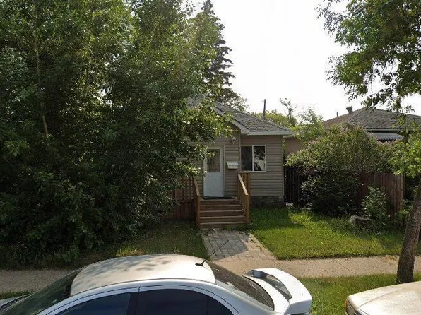 12627 71st St NW, Edmonton, AB T5C 0L8