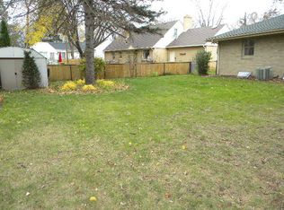 718 Westchester Dr, Rockford, IL 61107