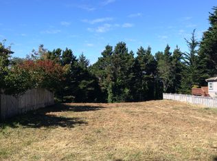 June Ave SE, Bandon, OR 97411