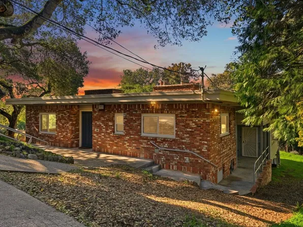 5401 Leona St, Oakland, CA 94619