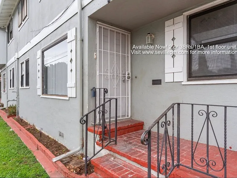 8428 Dowling St — Photo 9