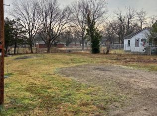 611 NW 5th St, Checotah, OK 74426