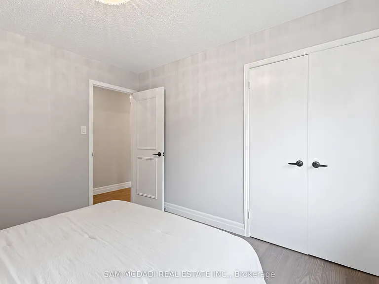 2535 Robin Dr — Photo 24