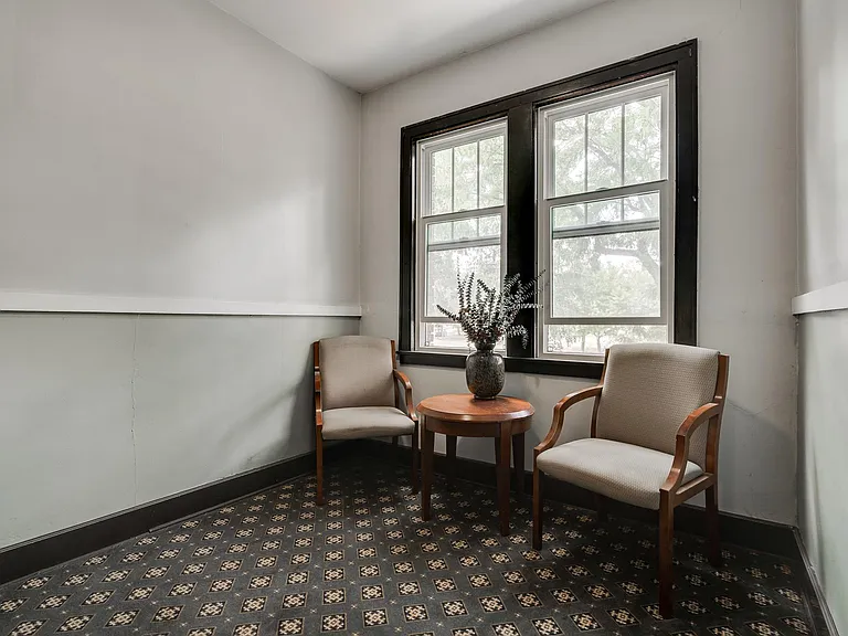 2517 Bryant Ave S #304 — Photo 18