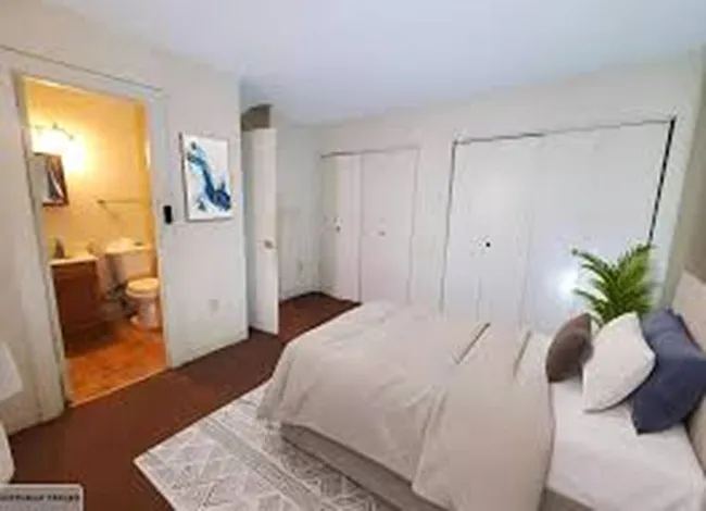67 Enfield St — Photo 3