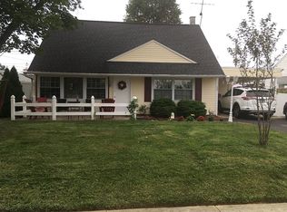 2826 Norcom Rd, Philadelphia, PA 19154